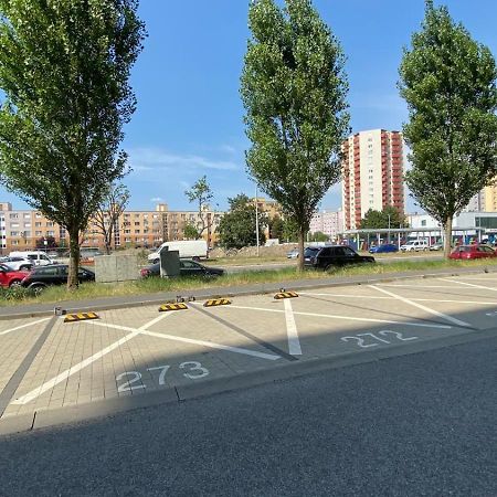 1 Room Apartment With Terrace, Slnecnice Братислава Екстериор снимка
