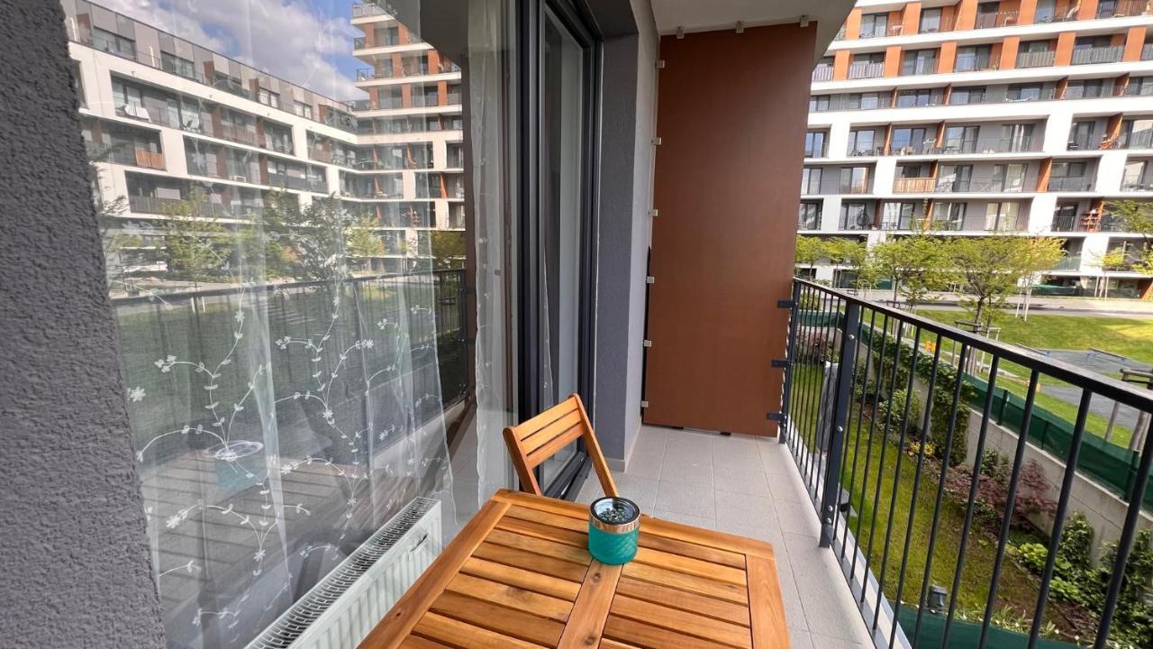 1 Room Apartment With Terrace, Slnecnice Братислава Екстериор снимка